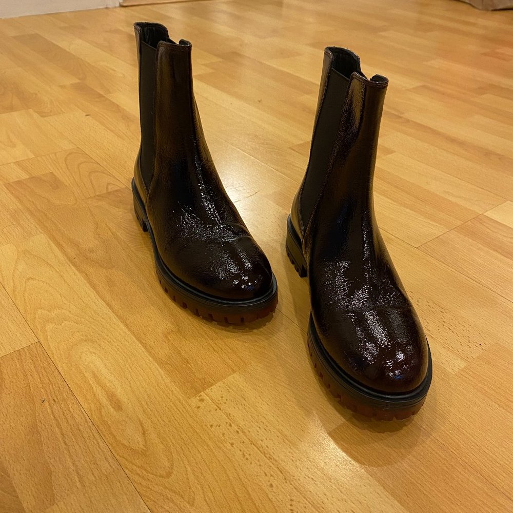 Women's TOSCA BLU Chelsea Boots